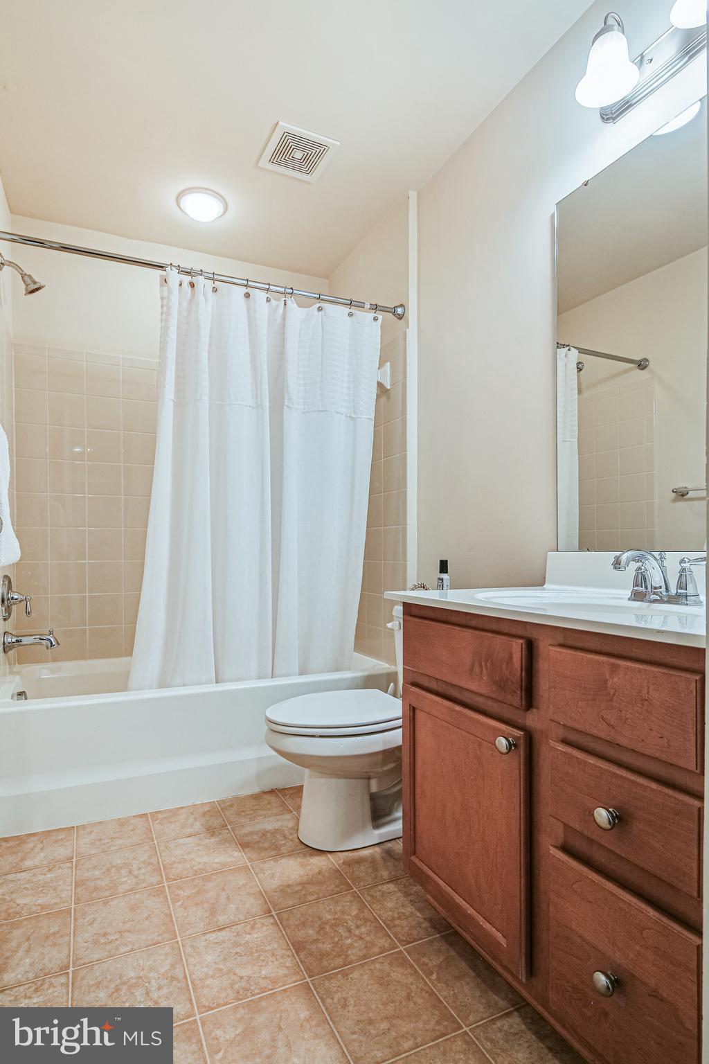 RIVERS EDGE - Residential