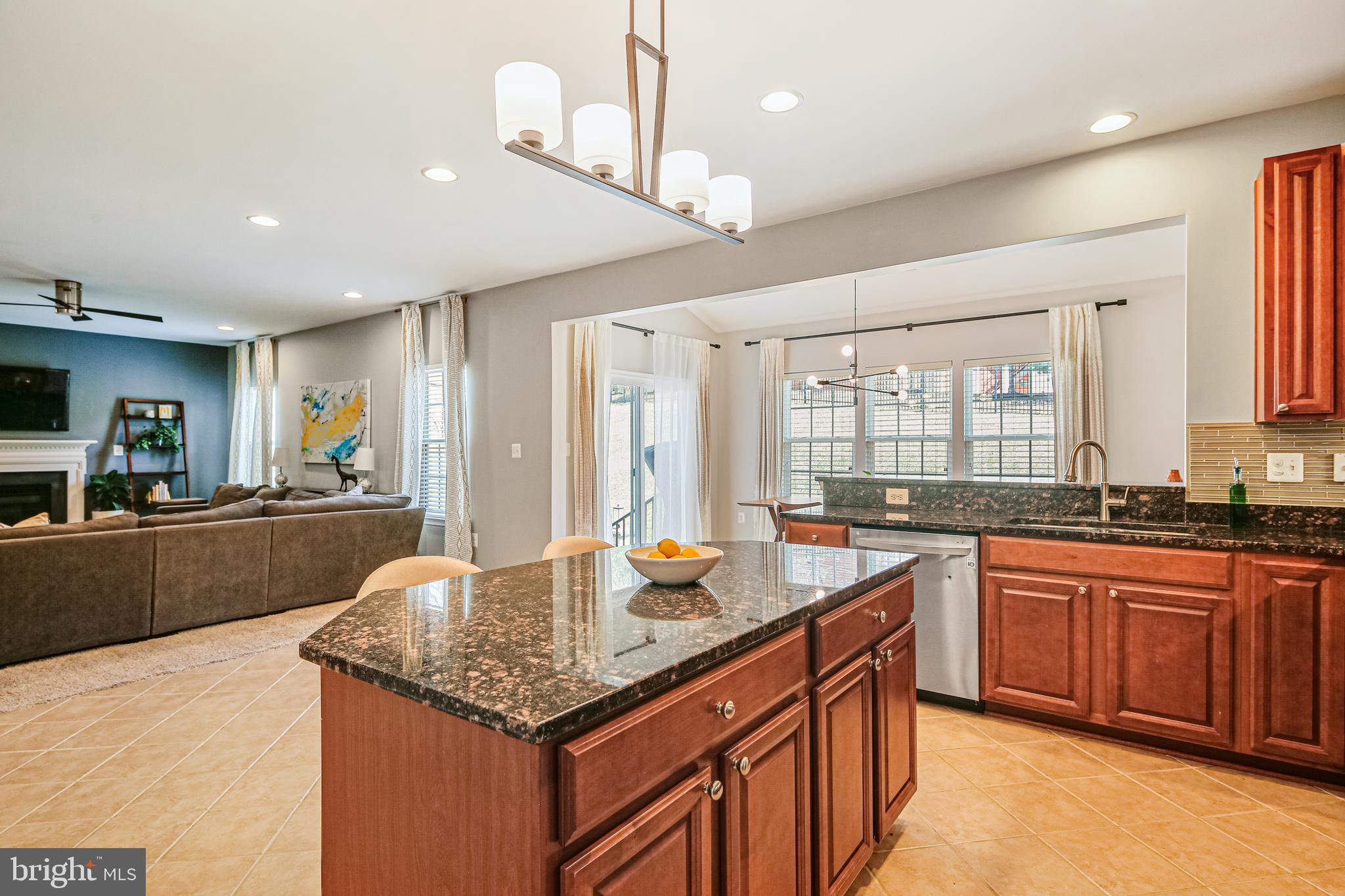 RIVERS EDGE - Residential