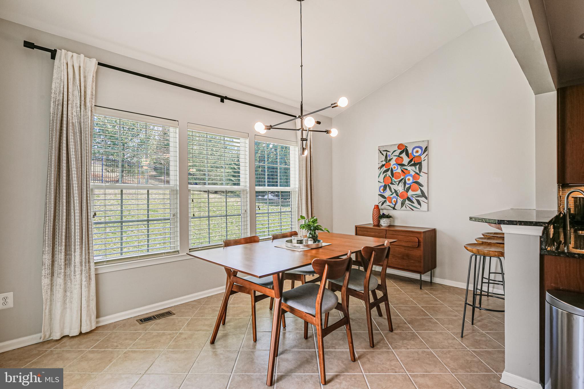 RIVERS EDGE - Residential