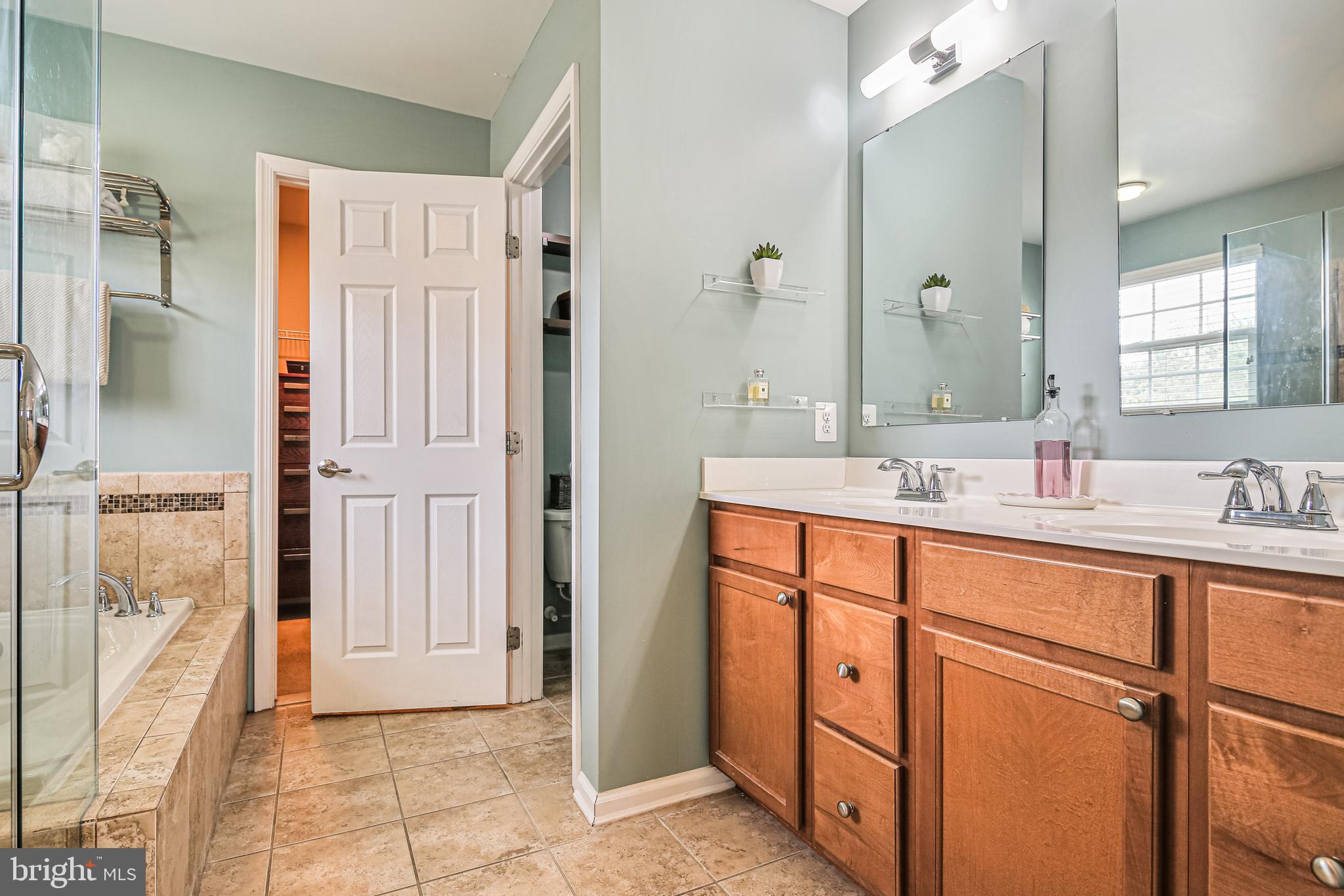 RIVERS EDGE - Residential