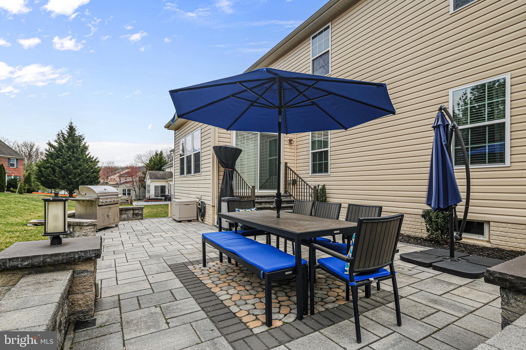 RIVERS EDGE - Residential