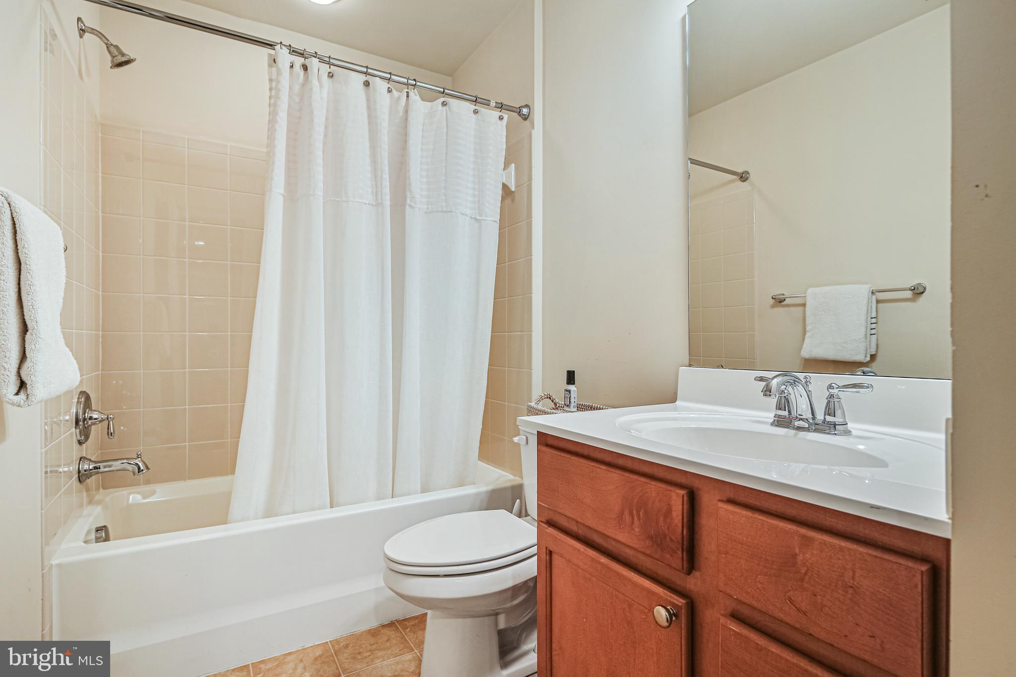 RIVERS EDGE - Residential