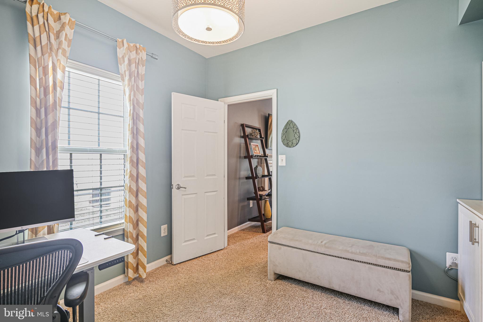 RIVERS EDGE - Residential