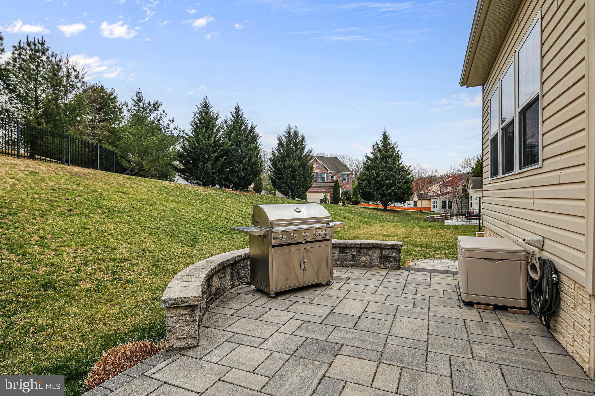 RIVERS EDGE - Residential