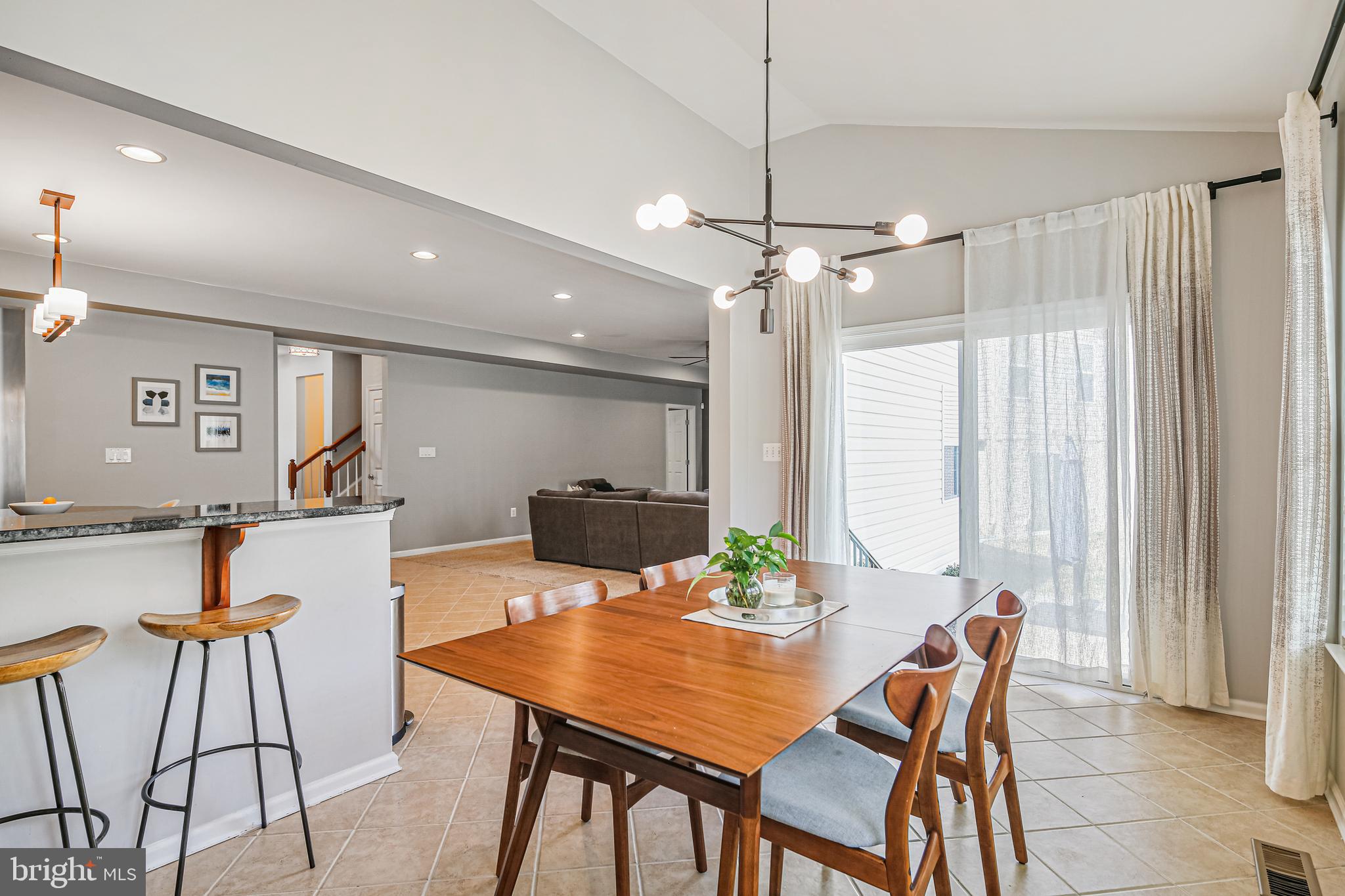 RIVERS EDGE - Residential