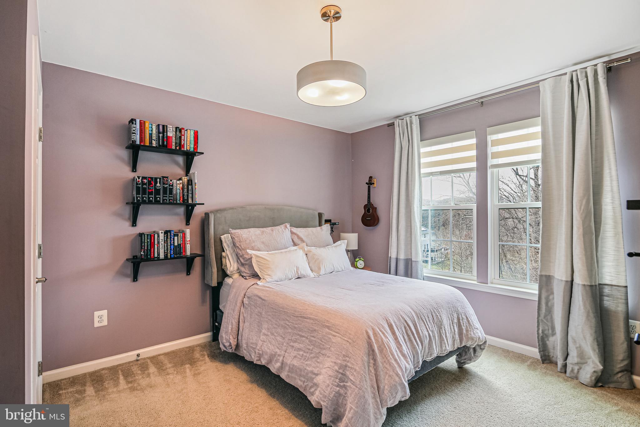 RIVERS EDGE - Residential