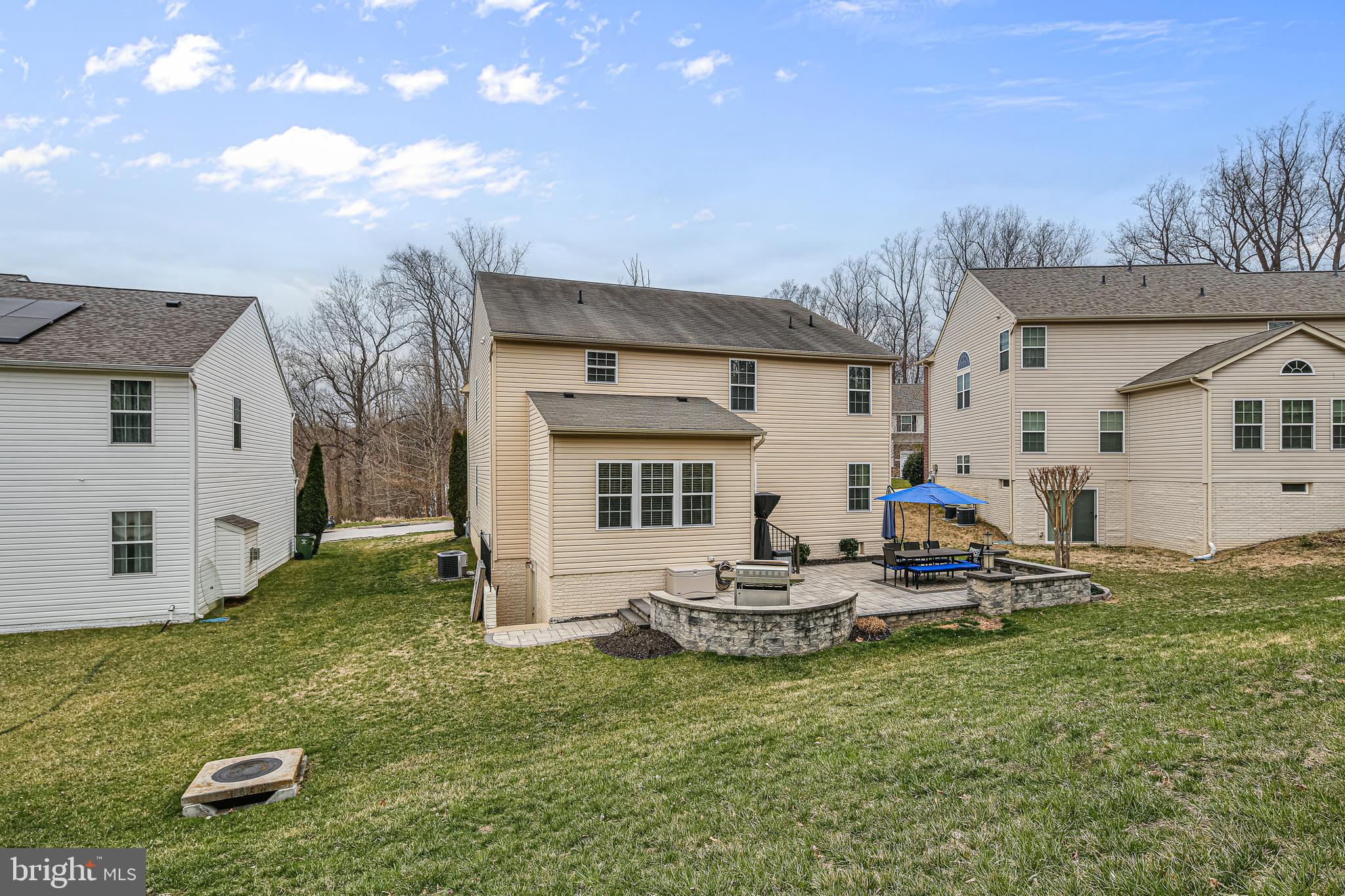 RIVERS EDGE - Residential