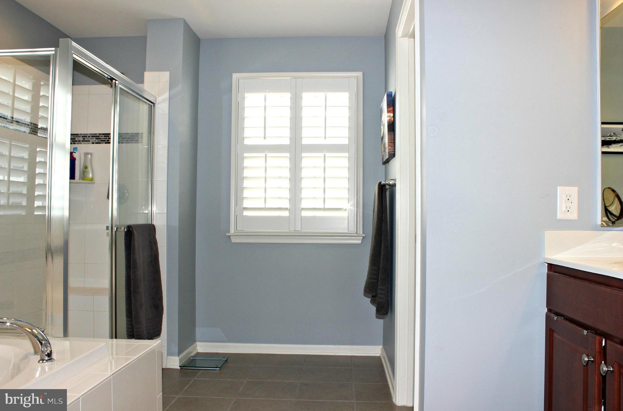 LAKELAND PLACE - Residential