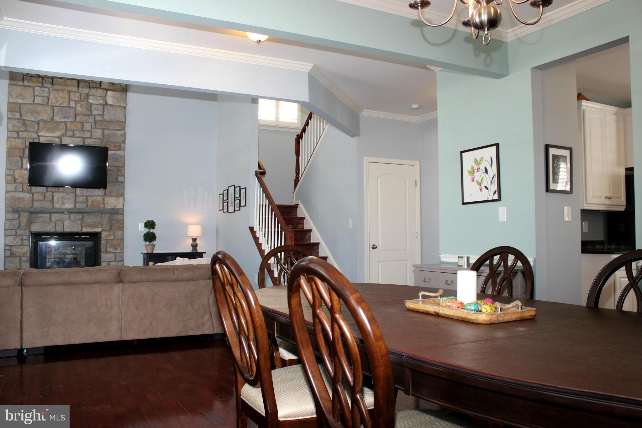 LAKELAND PLACE - Residential