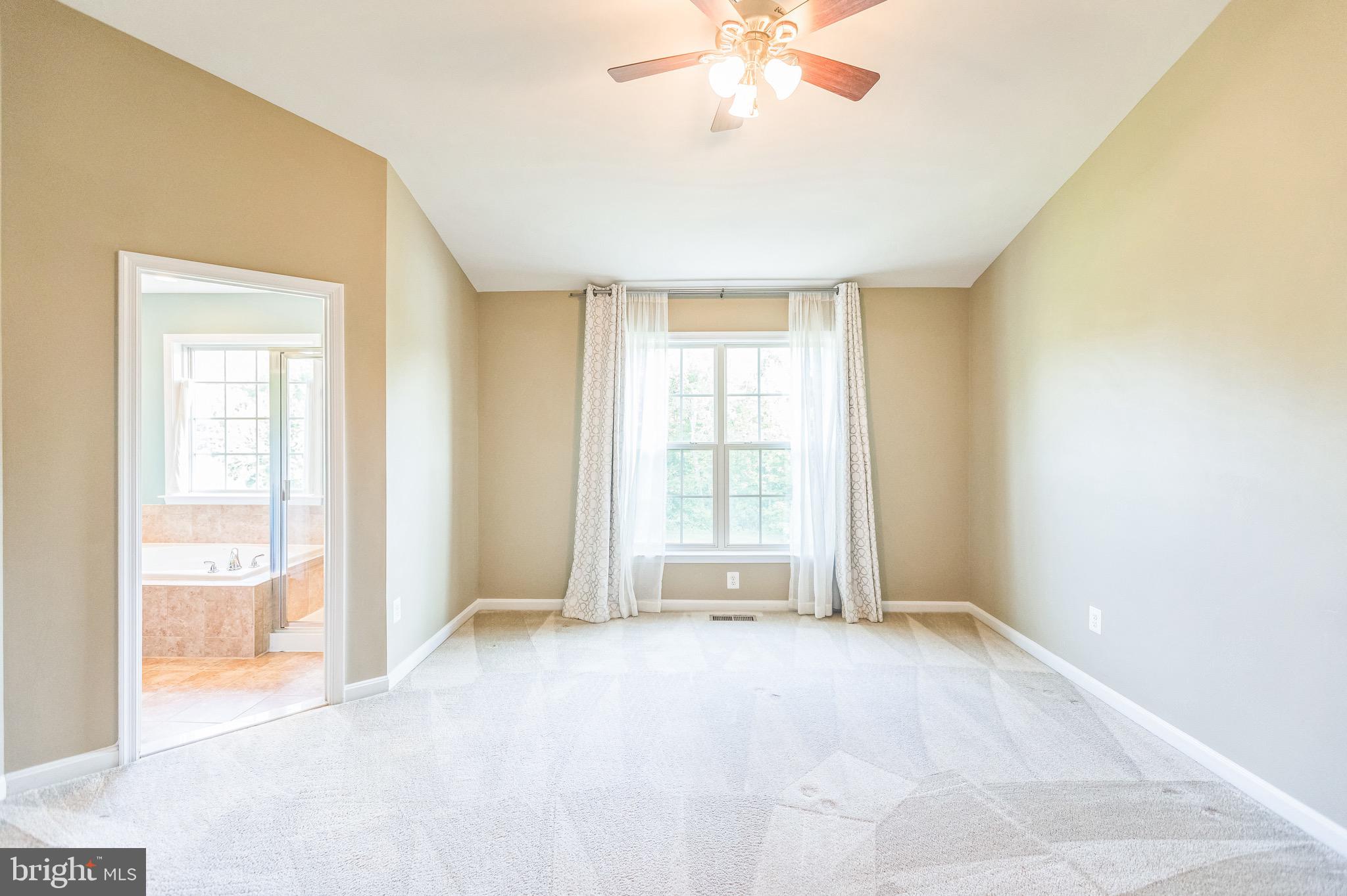 ALEXANDERS CHASE - Residential