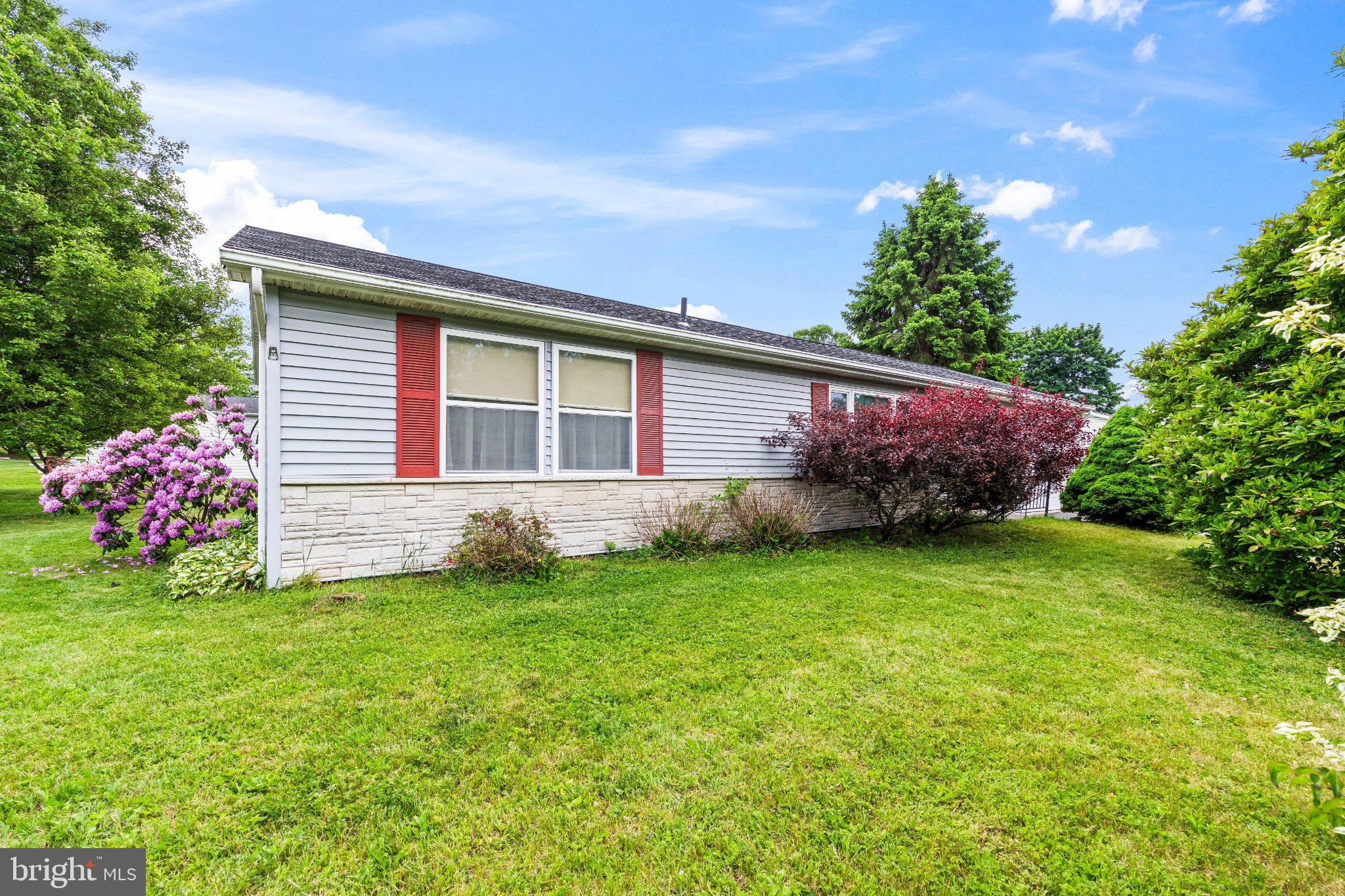 HOLLY ESTATES - Residential
