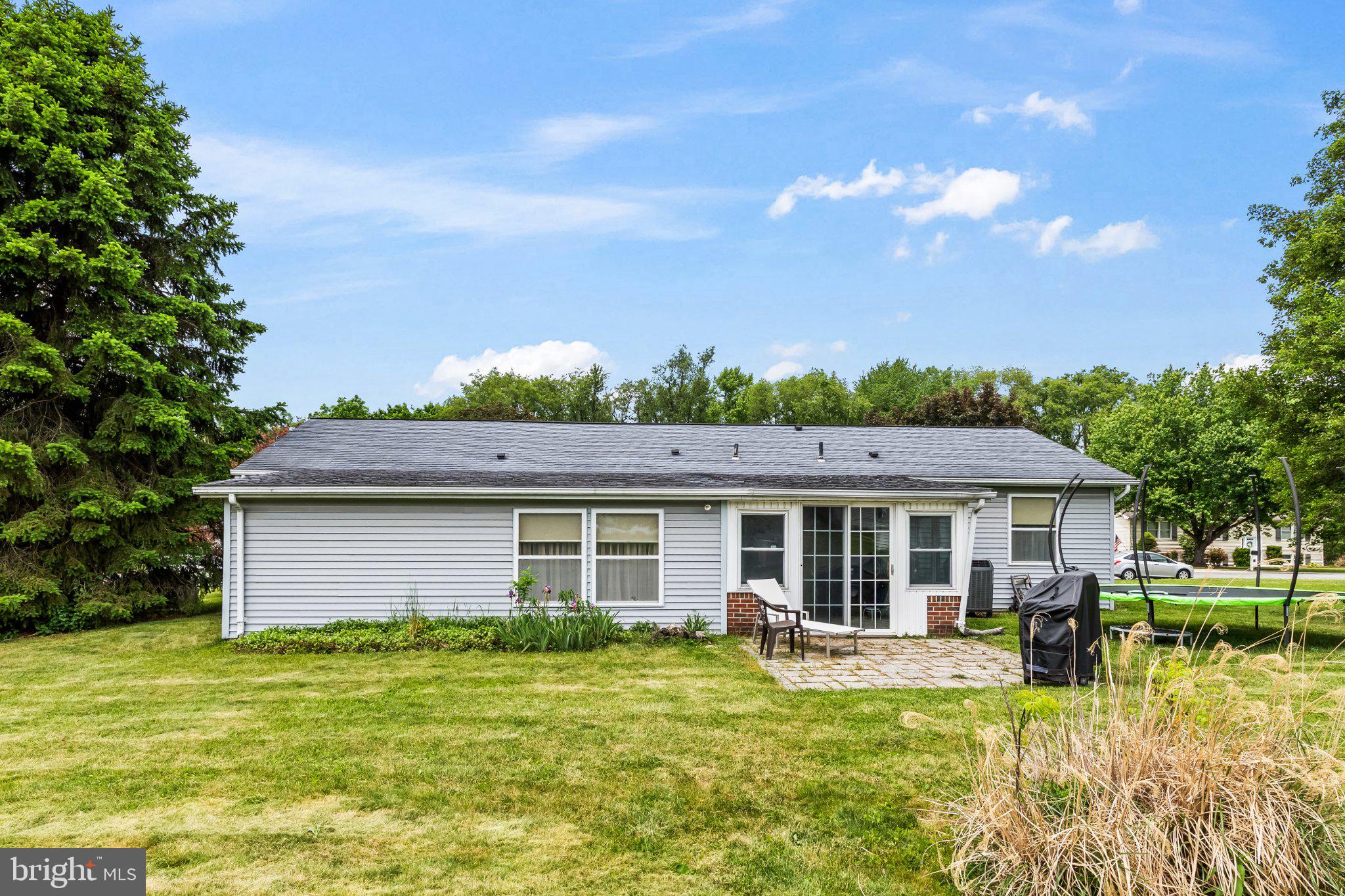 HOLLY ESTATES - Residential