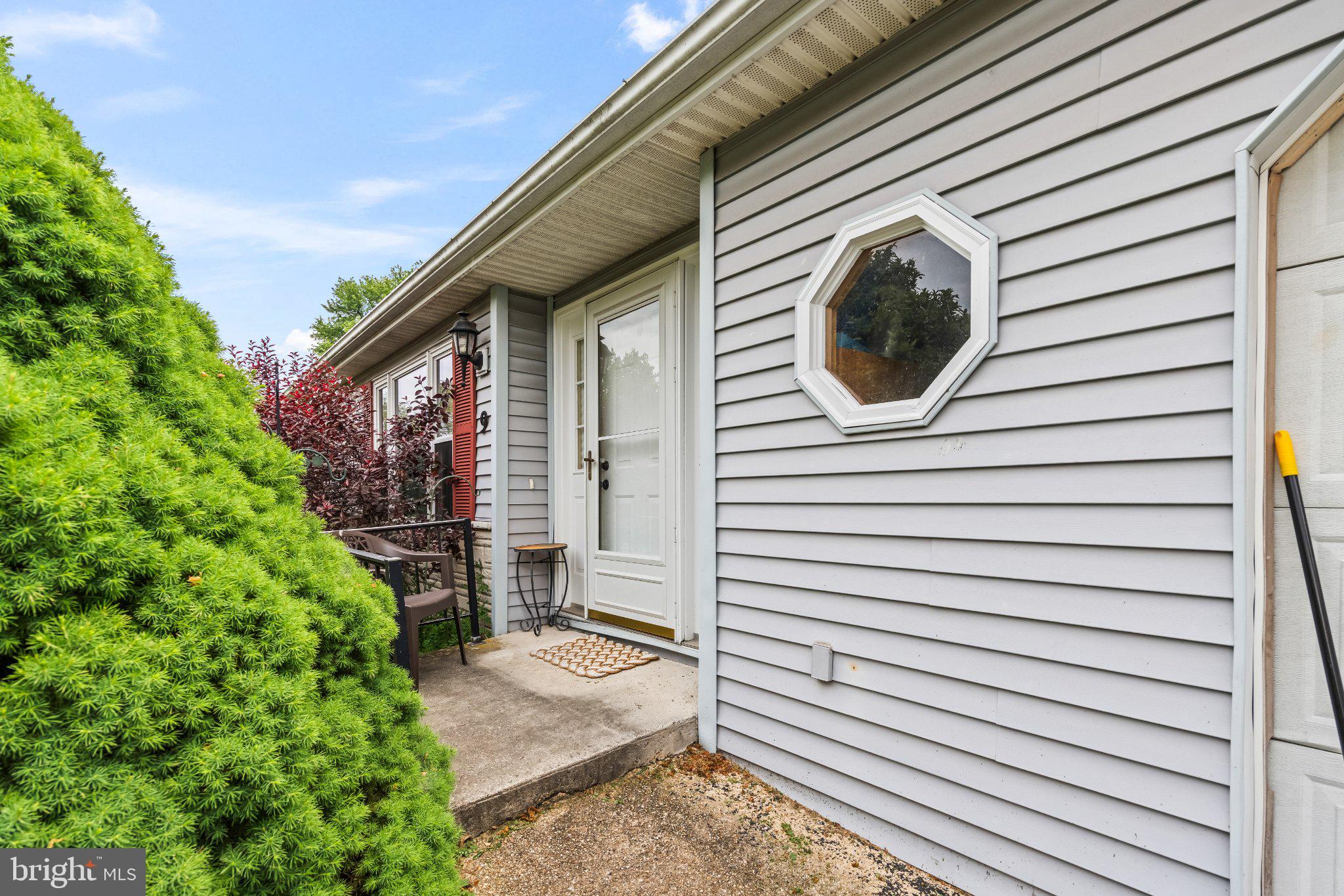 HOLLY ESTATES - Residential