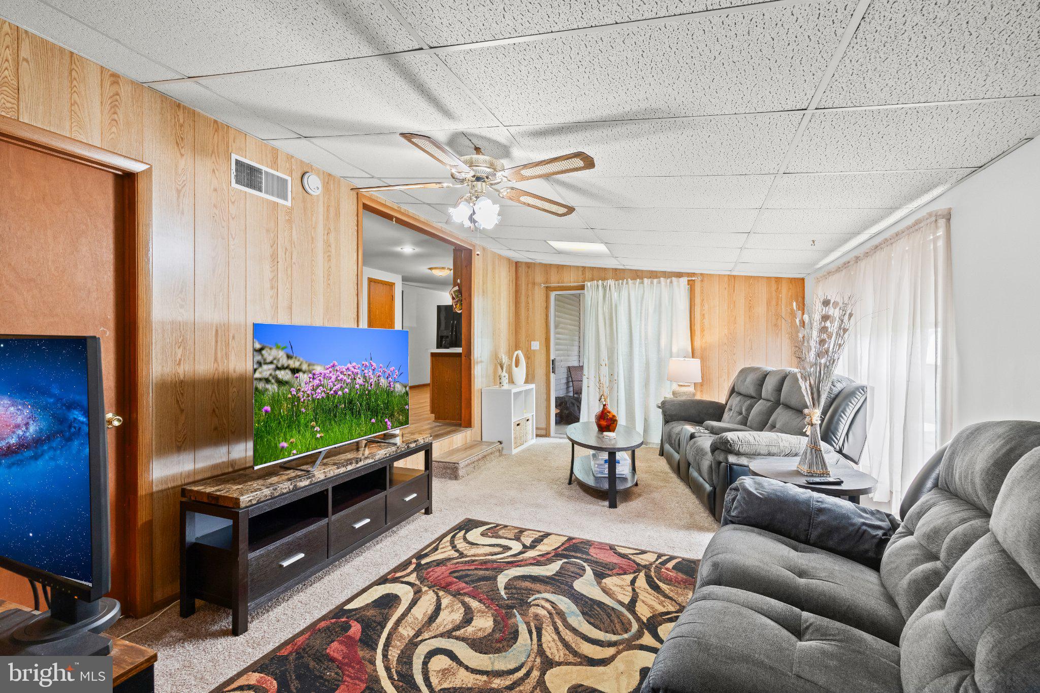 HOLLY ESTATES - Residential