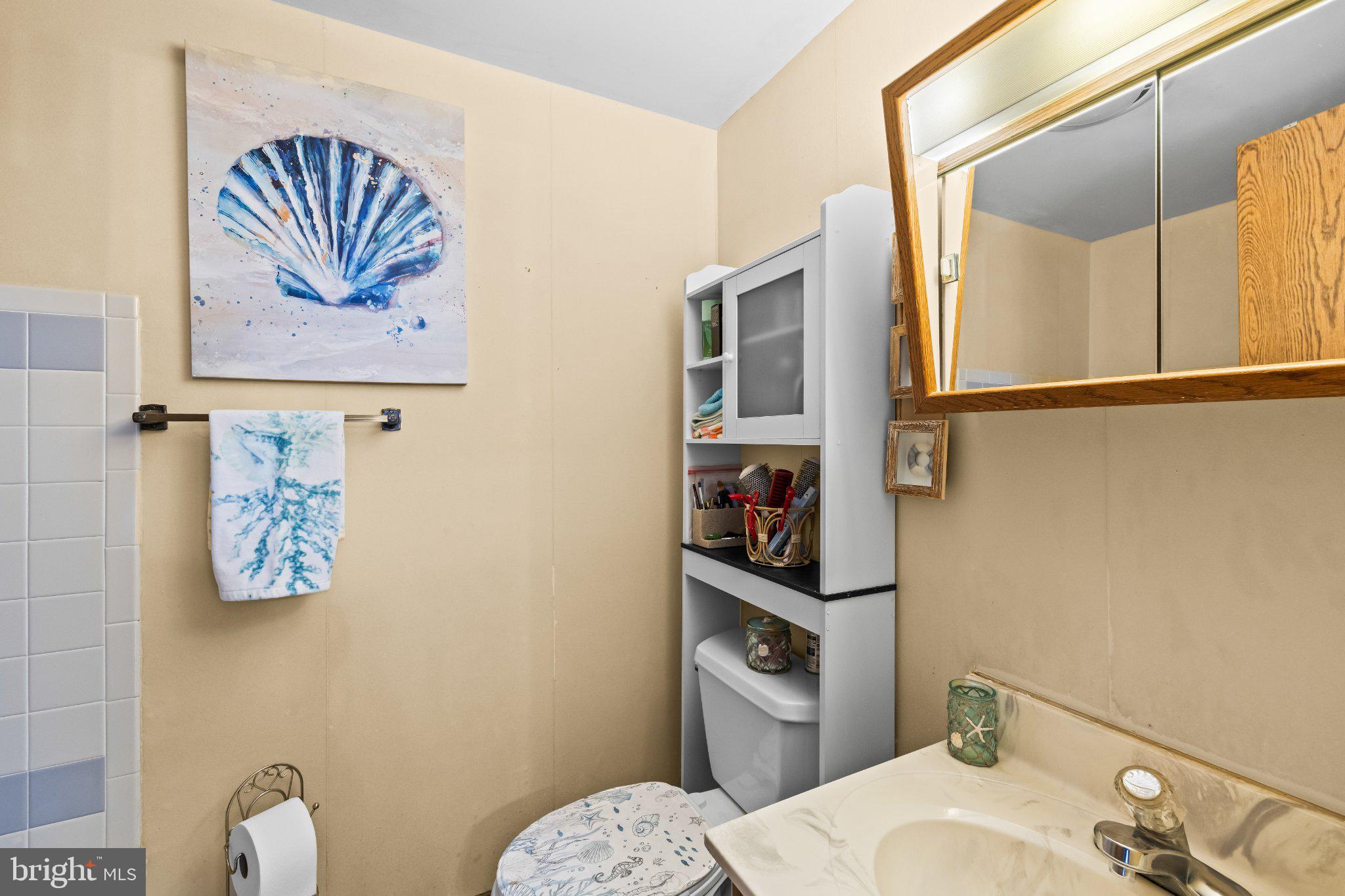 HOLLY ESTATES - Residential
