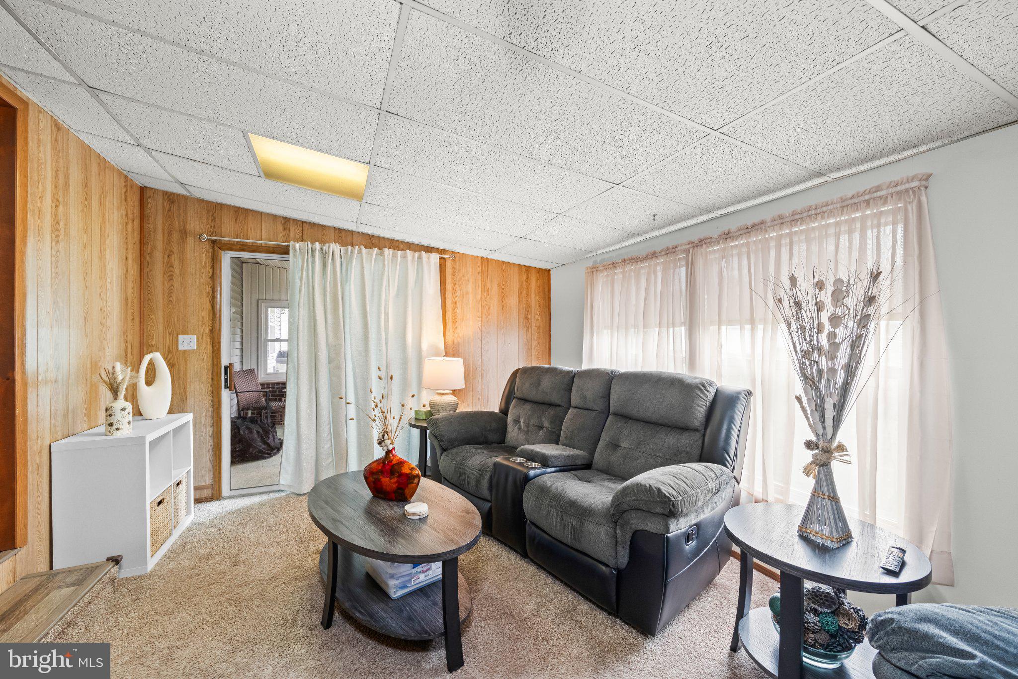HOLLY ESTATES - Residential
