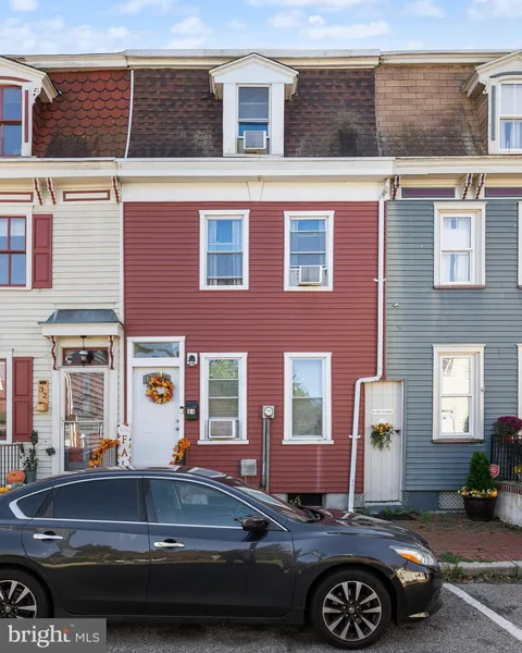 34 W Pearl Street, Burlington, NJ 08016 - MLS#: NJBL2097972