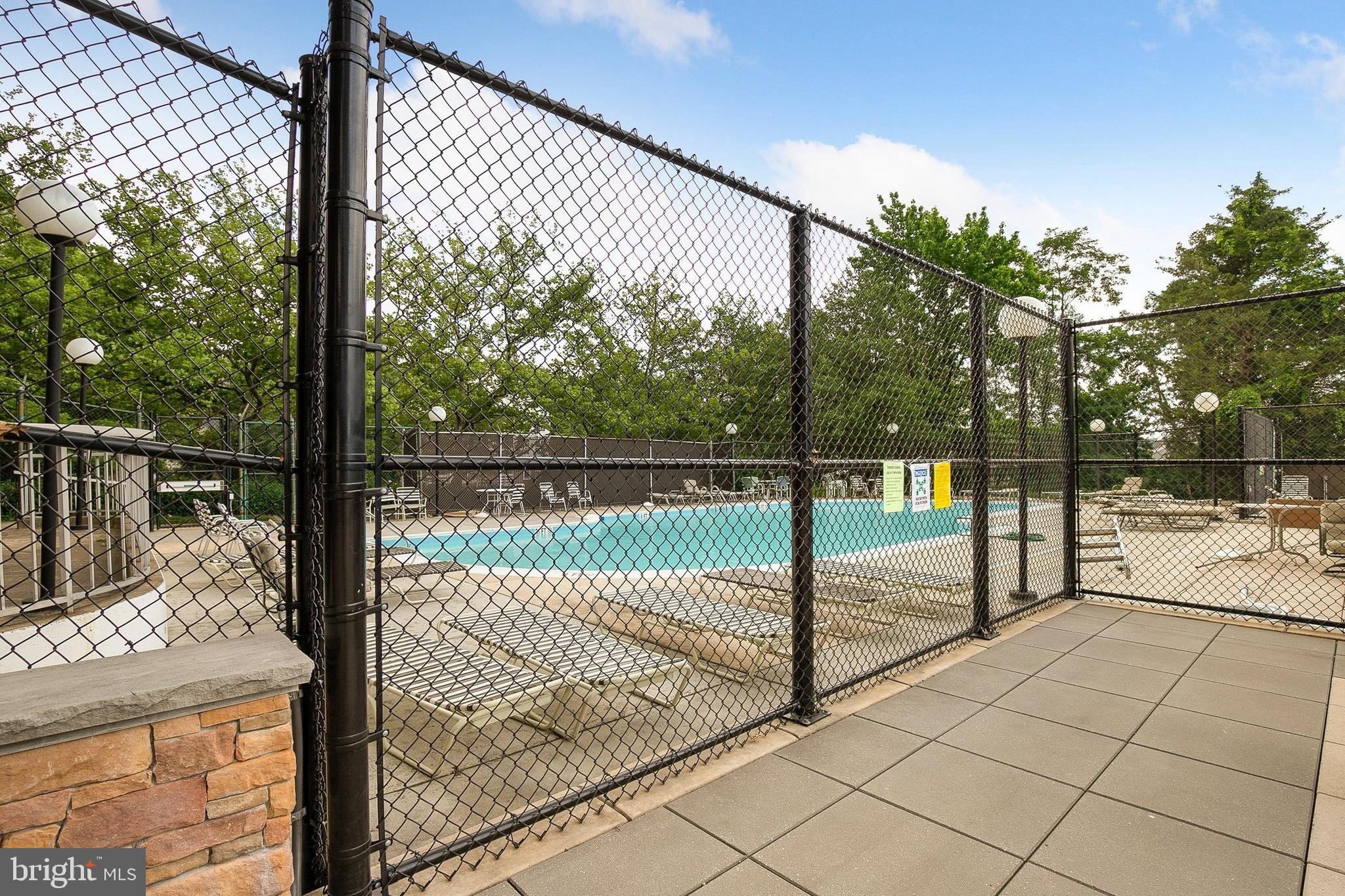 250 S REYNOLDS STREET 1003