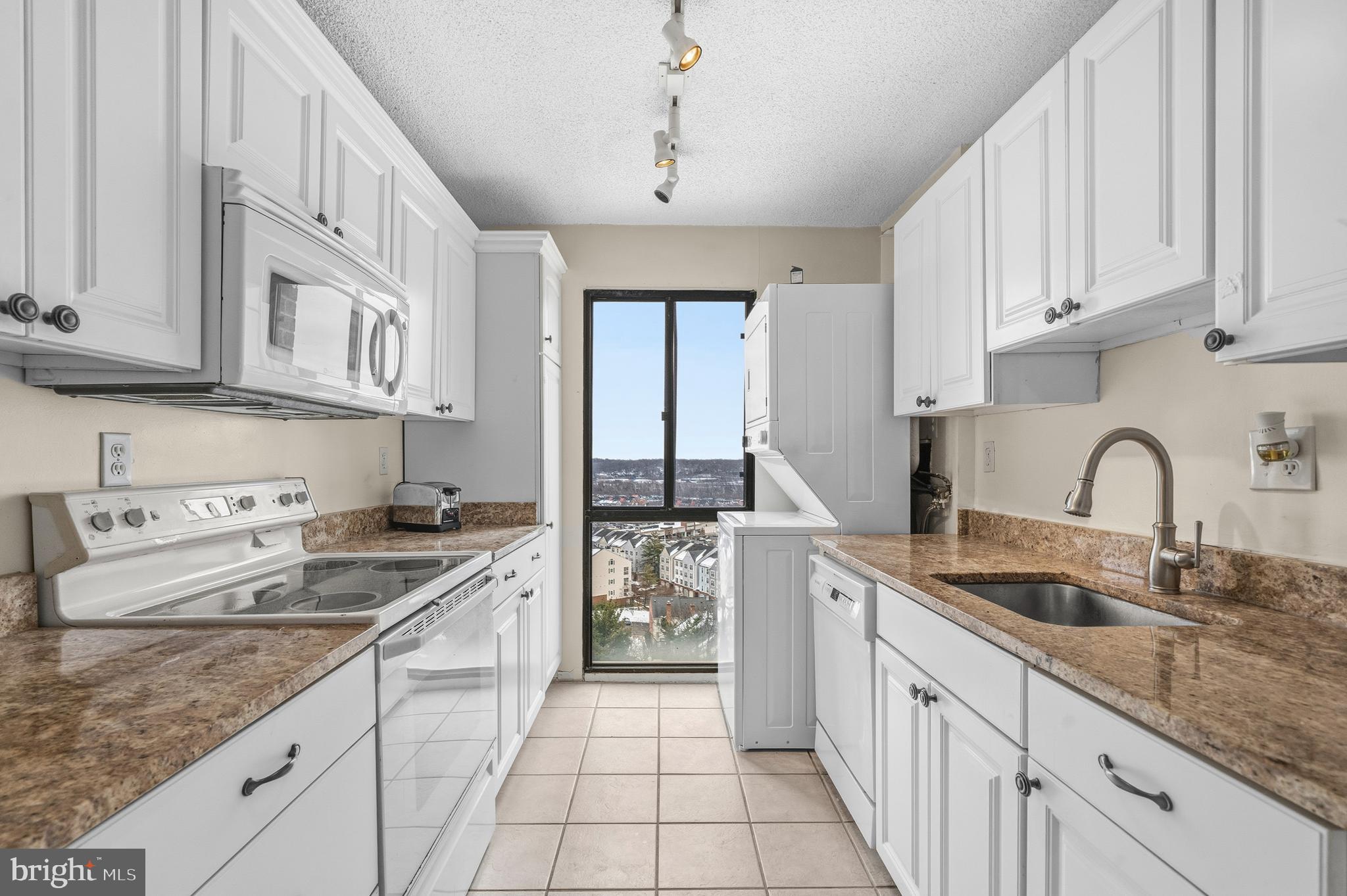 TEMPLETON OF ALEXANDRIA - Residential