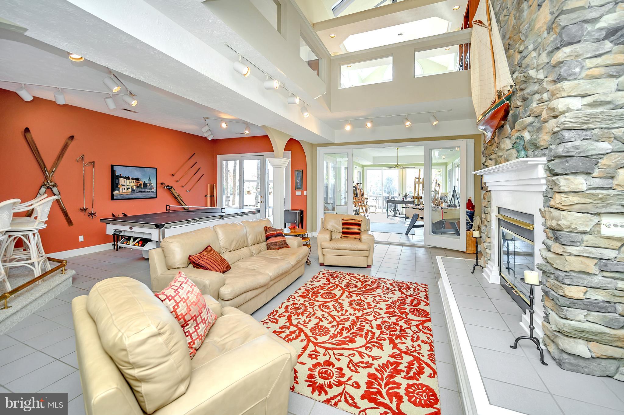 LAKE OF THE WOODS - Residential