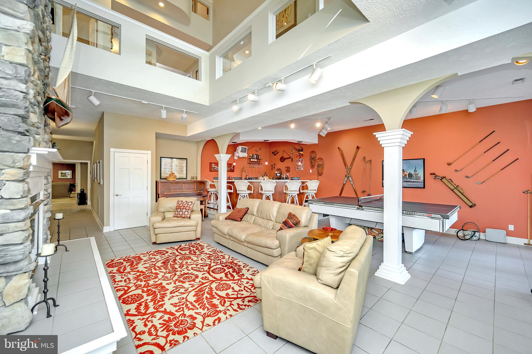 LAKE OF THE WOODS - Residential