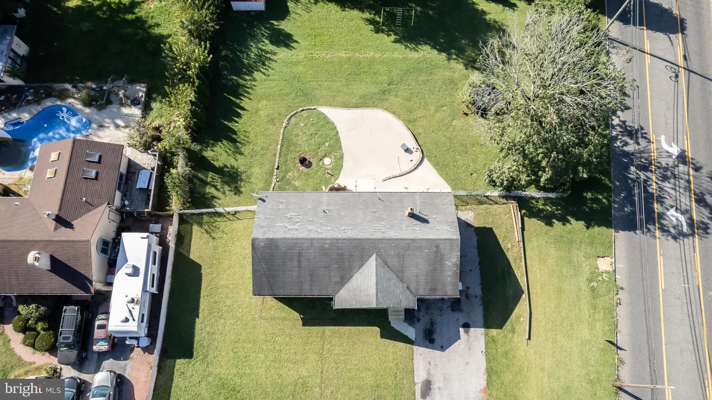 Vineland, New Jersey 08361, United States, 3 Bedrooms Bedrooms, ,2 BathroomsBathrooms,Residential,Pending,221337