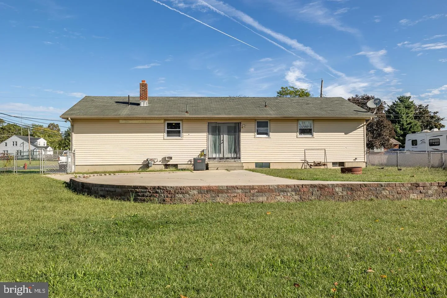 Vineland, New Jersey 08361, United States, 3 Bedrooms Bedrooms, ,2 BathroomsBathrooms,Residential,Pending,221337