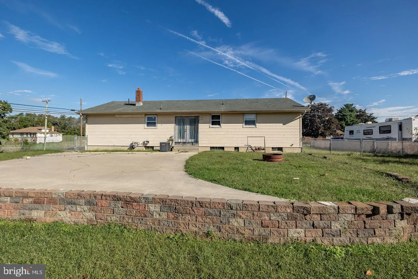 Vineland, New Jersey 08361, United States, 3 Bedrooms Bedrooms, ,2 BathroomsBathrooms,Residential,Pending,221337