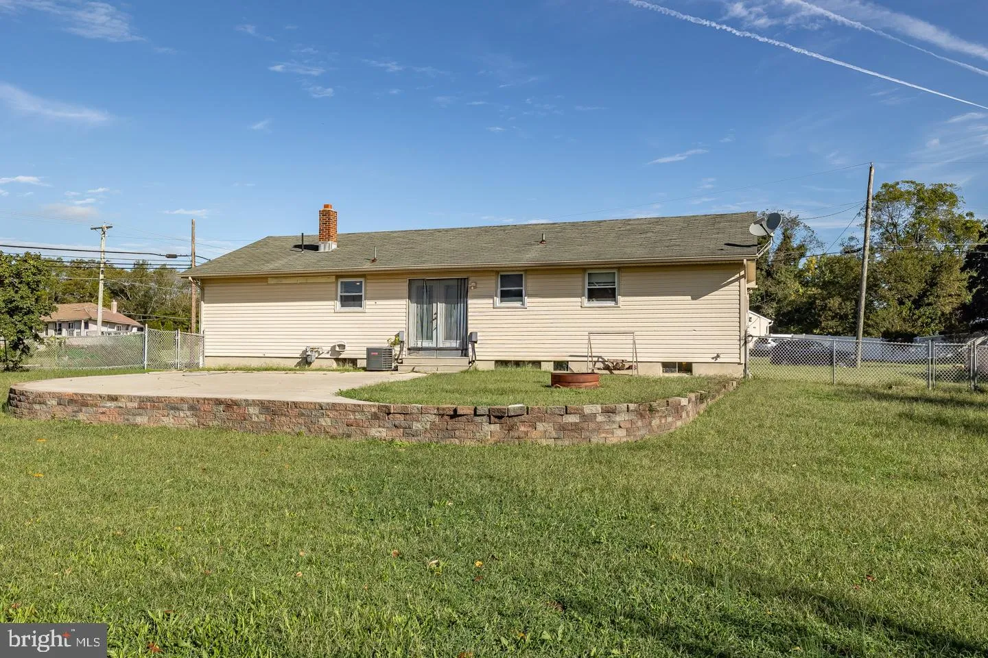 Vineland, New Jersey 08361, United States, 3 Bedrooms Bedrooms, ,2 BathroomsBathrooms,Residential,Pending,221337