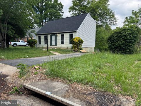 Photo of 5372 Seneca Court, WOODBRIDGE, VA 22193 (MLS # VAPW2118910)