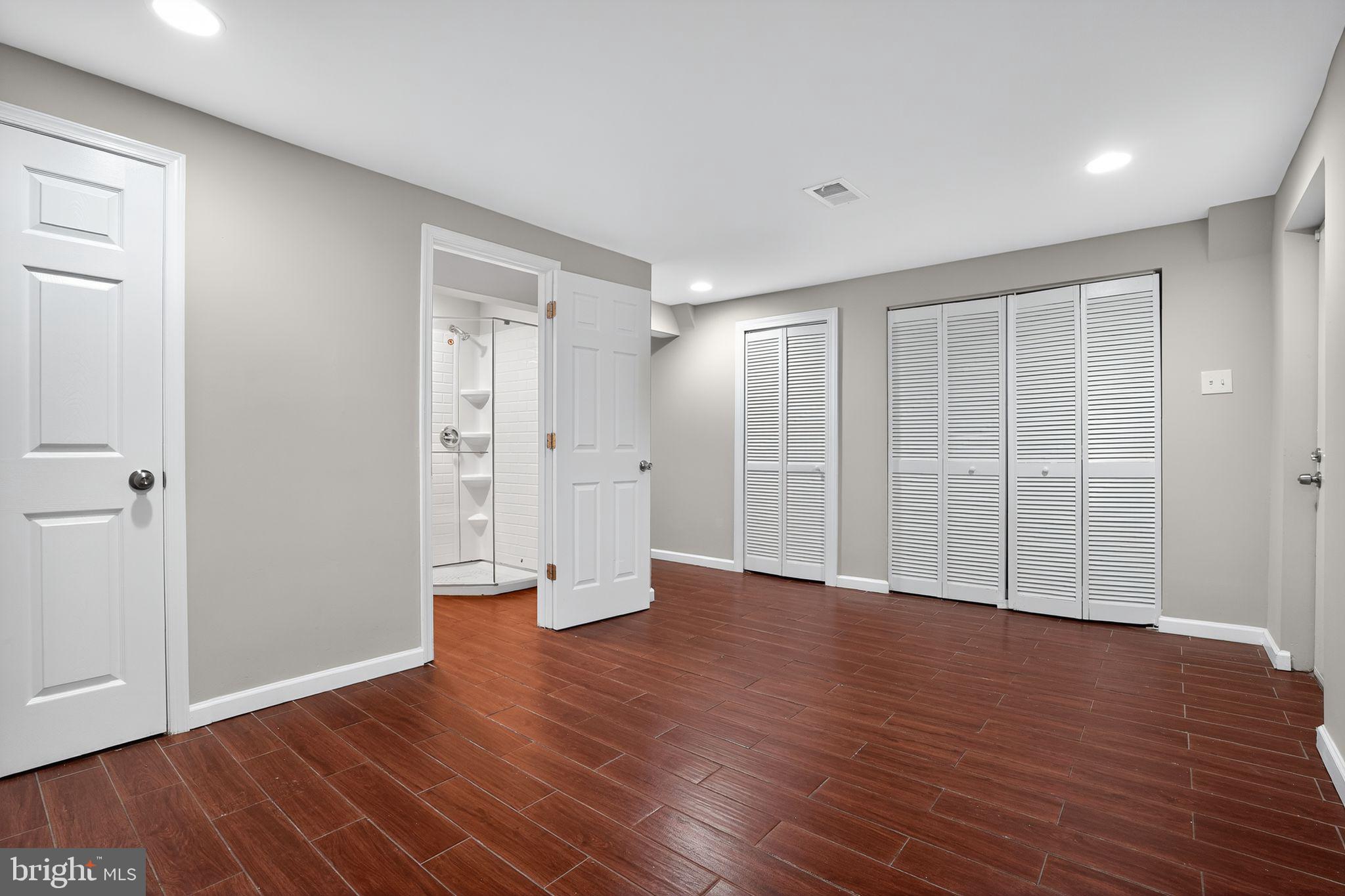 LAKE VILLAGE MANOR - Residential