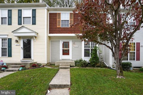 Photo of 2118 Princess Anne Court, BOWIE, MD 20716 (MLS # MDPG2180196)