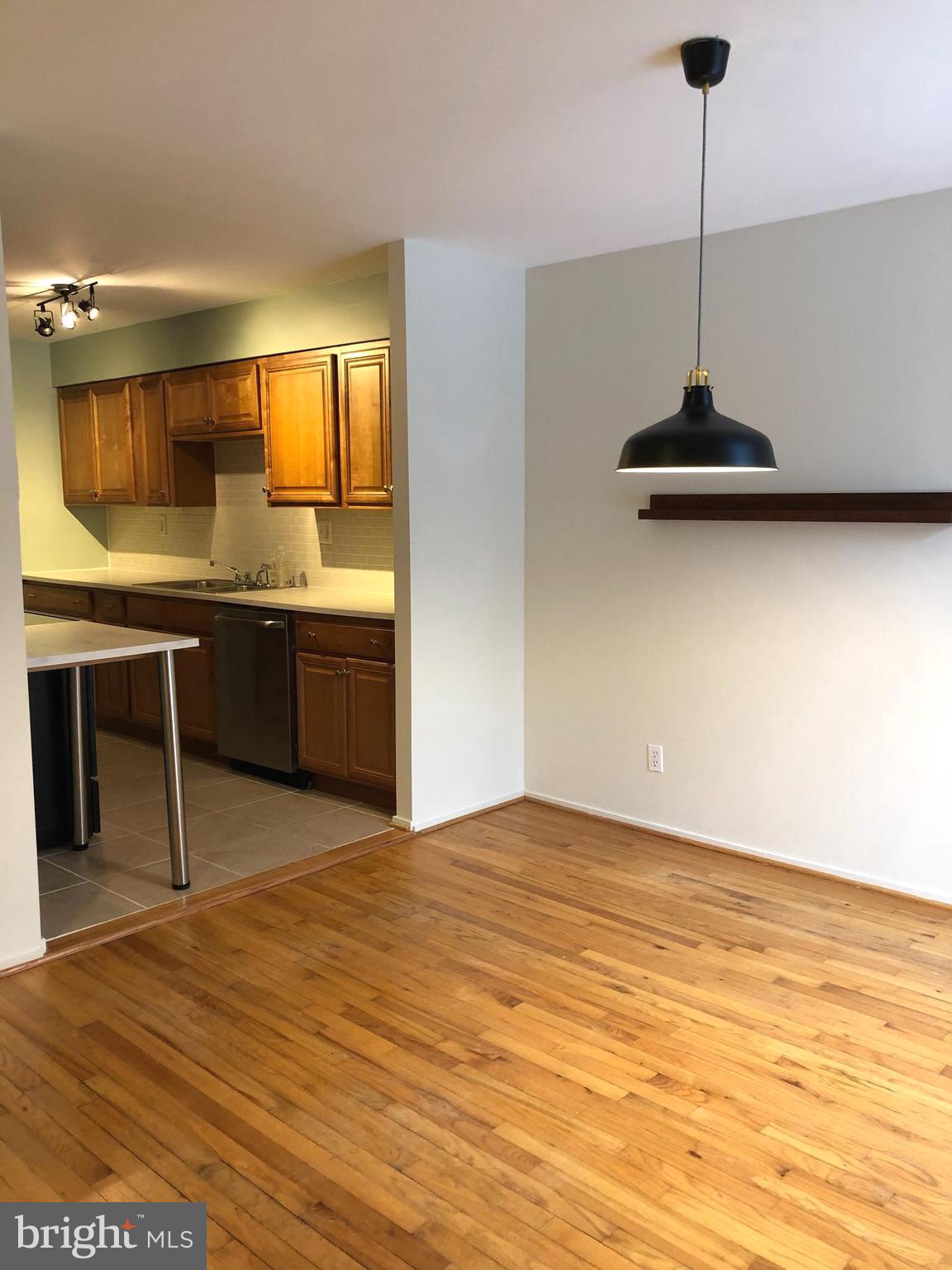 RESTON - Residential Lease