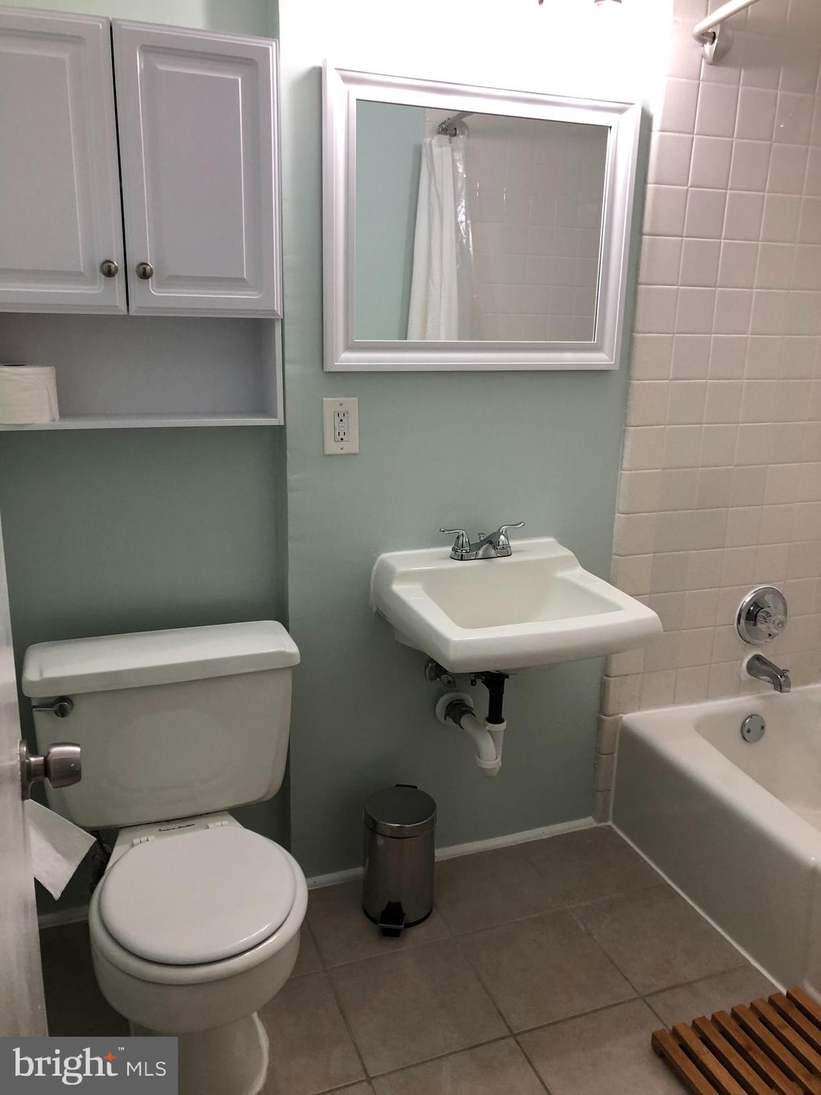 RESTON - Residential Lease