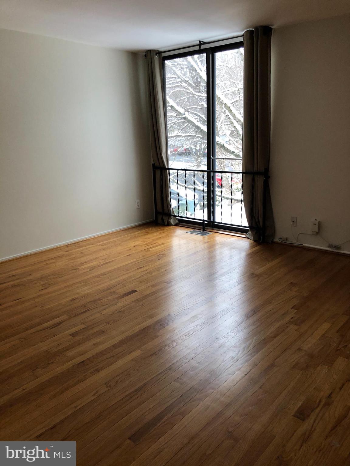 RESTON - Residential Lease