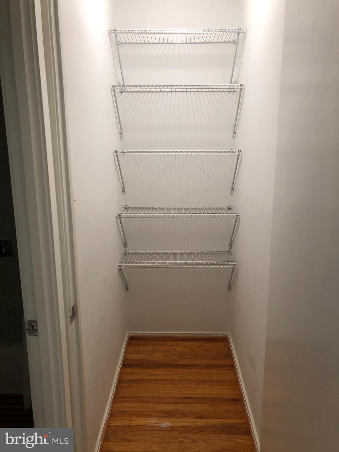 RESTON - Residential Lease