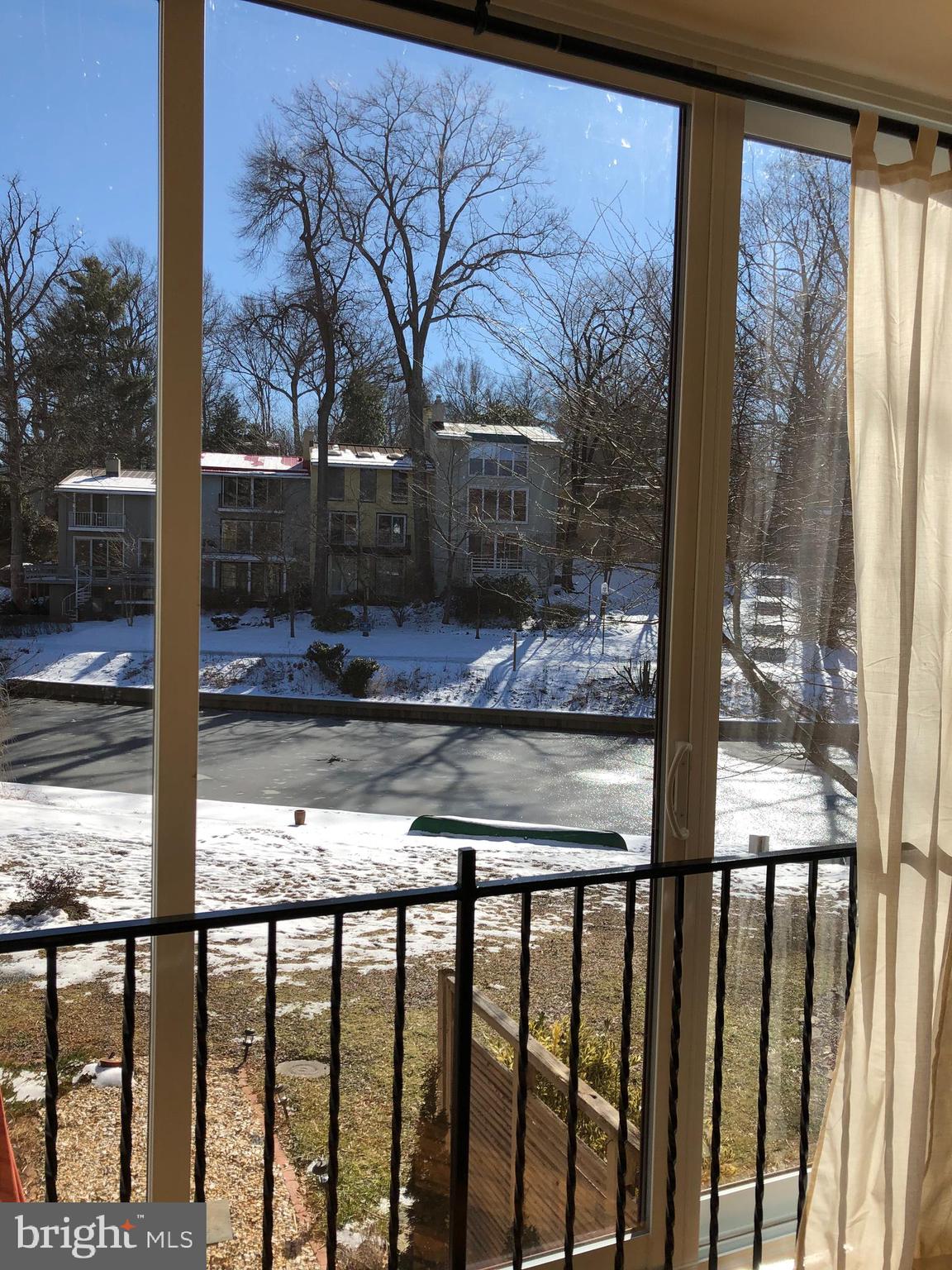 RESTON - Residential Lease