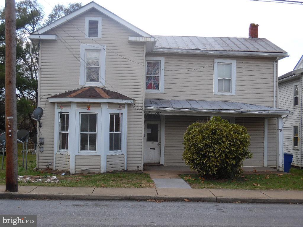 TOWN OF FRONT ROYAL - Residential Lease