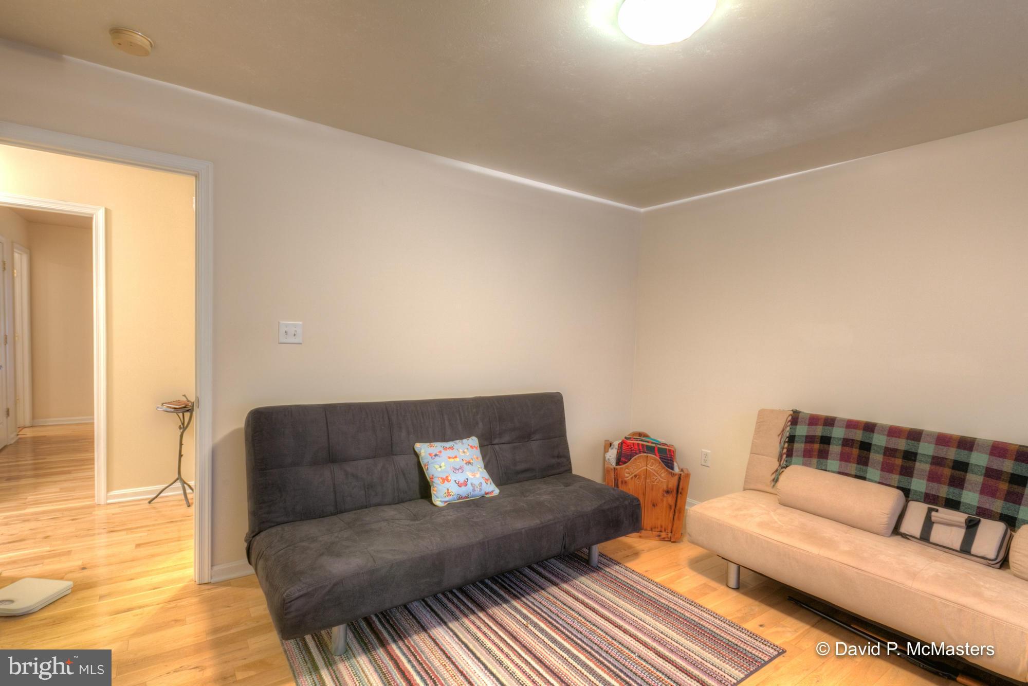 FORT HILL FARMS - Residential