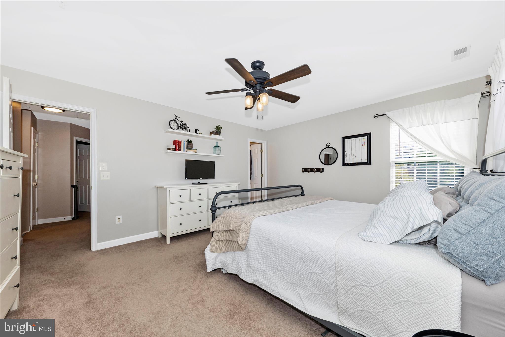 SPRING RIDGE - Residential