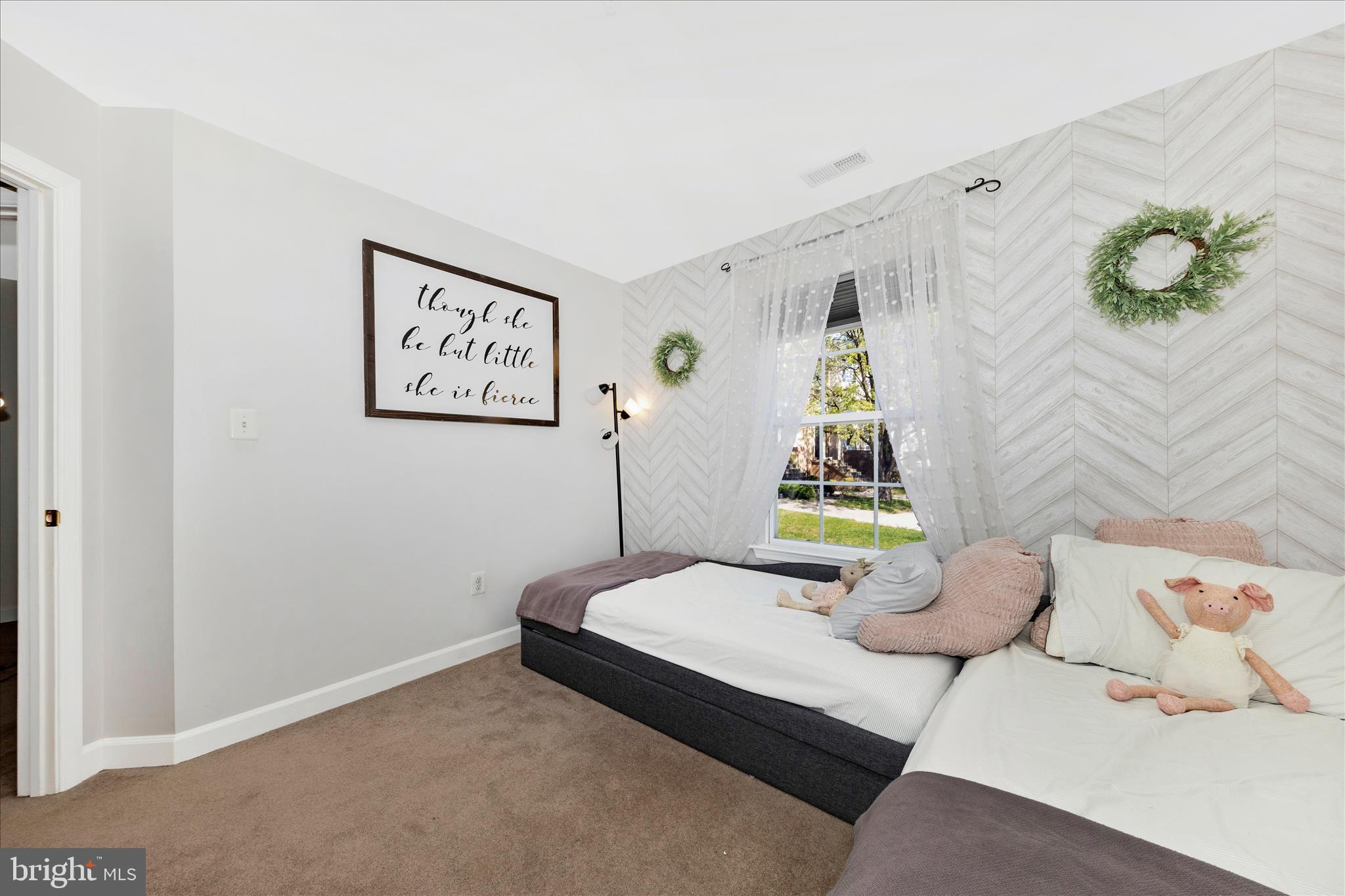 SPRING RIDGE - Residential