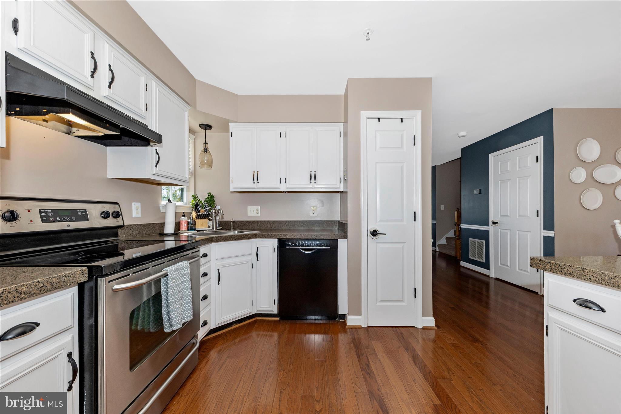 SPRING RIDGE - Residential