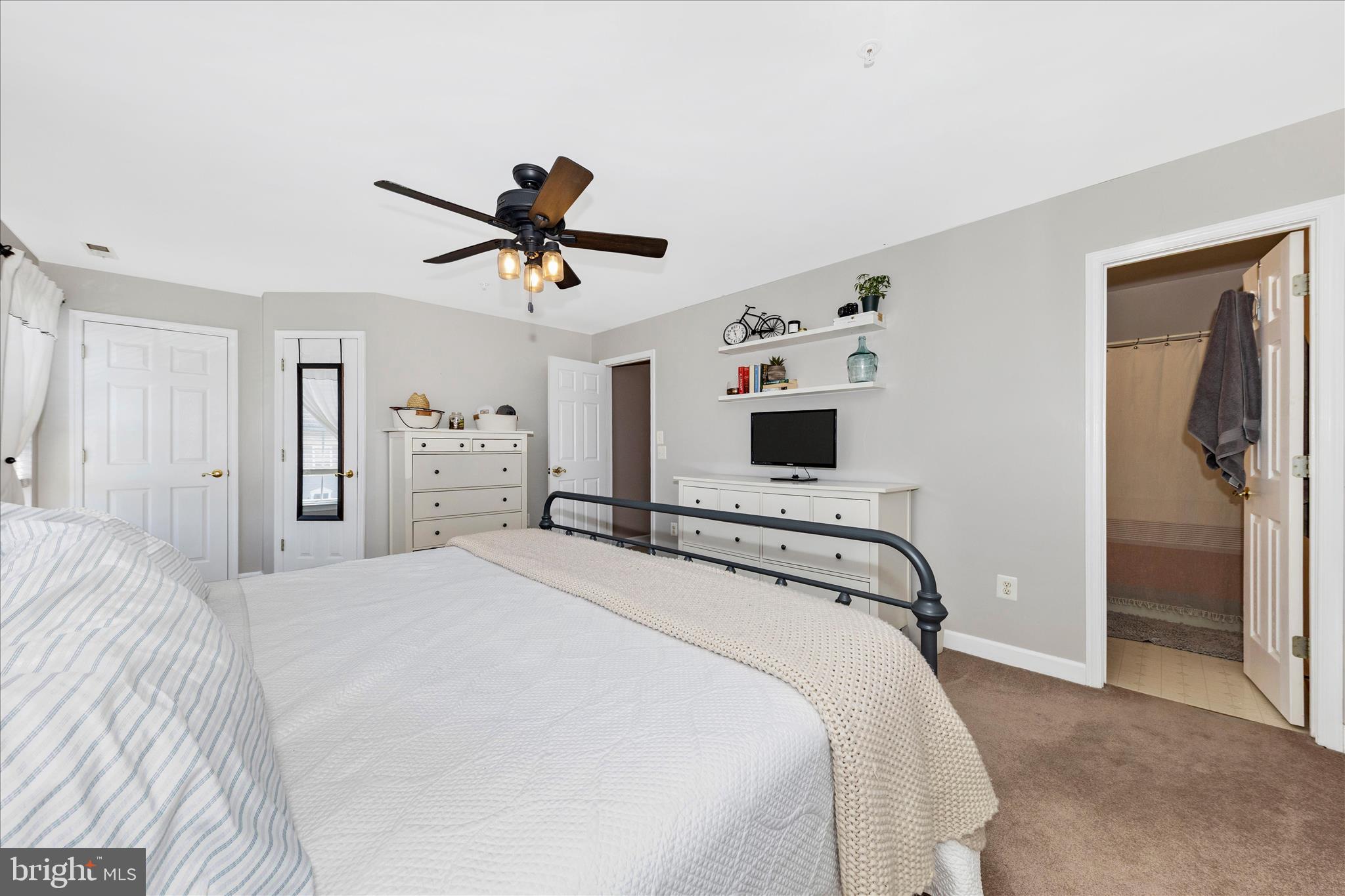 SPRING RIDGE - Residential