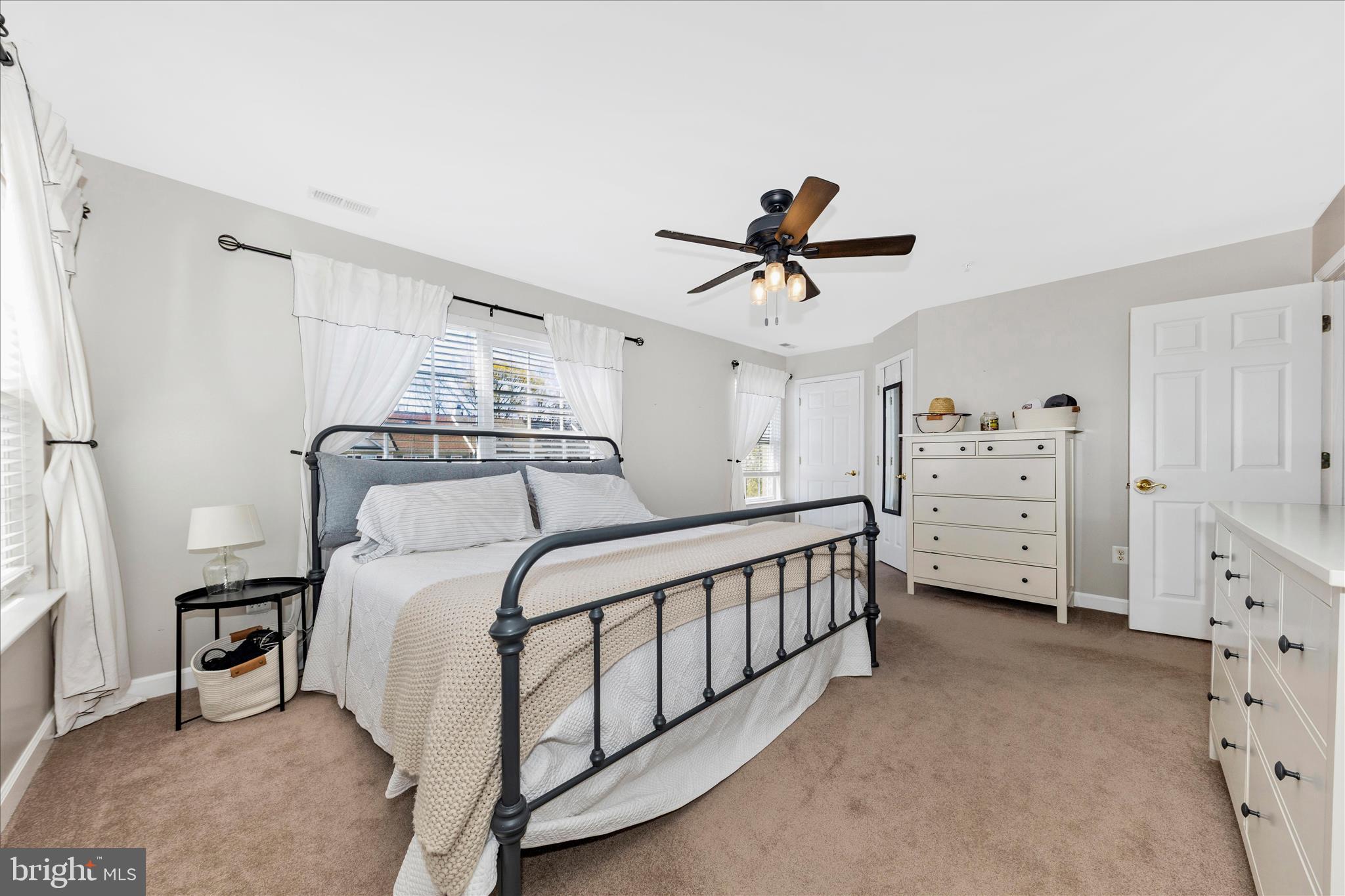 SPRING RIDGE - Residential