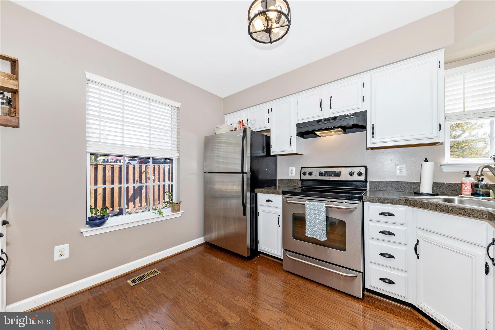 SPRING RIDGE - Residential