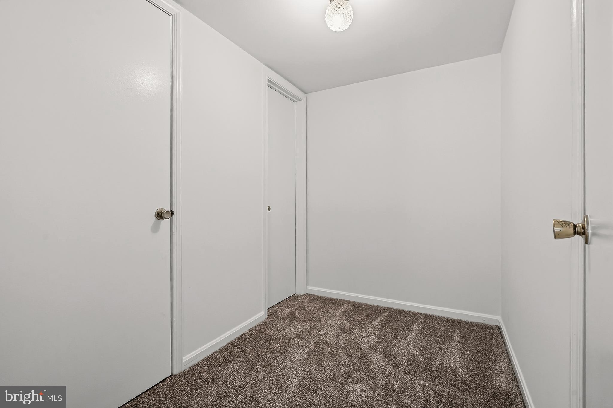 COUNTRY CREEK - Residential