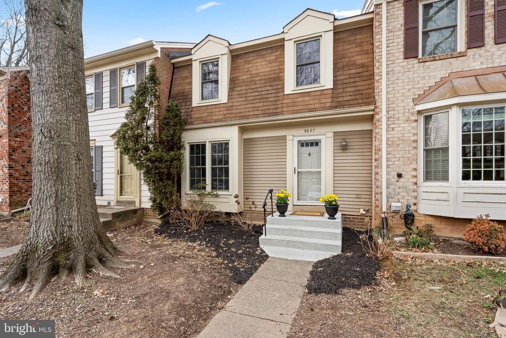 Photo of 9637 Scotch Haven Drive, VIENNA, VA 22181 (MLS # VAFX2284016)