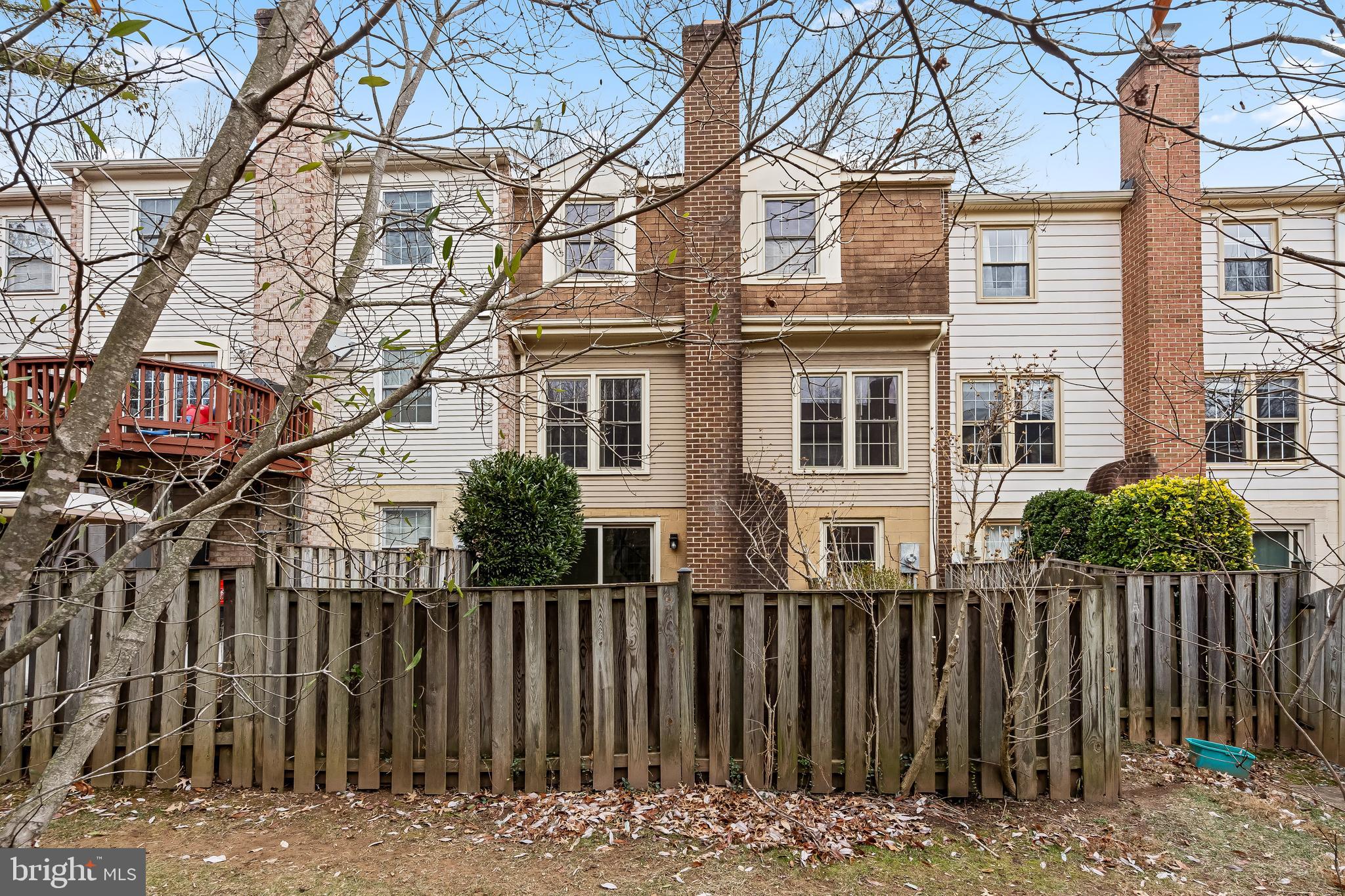 COUNTRY CREEK - Residential