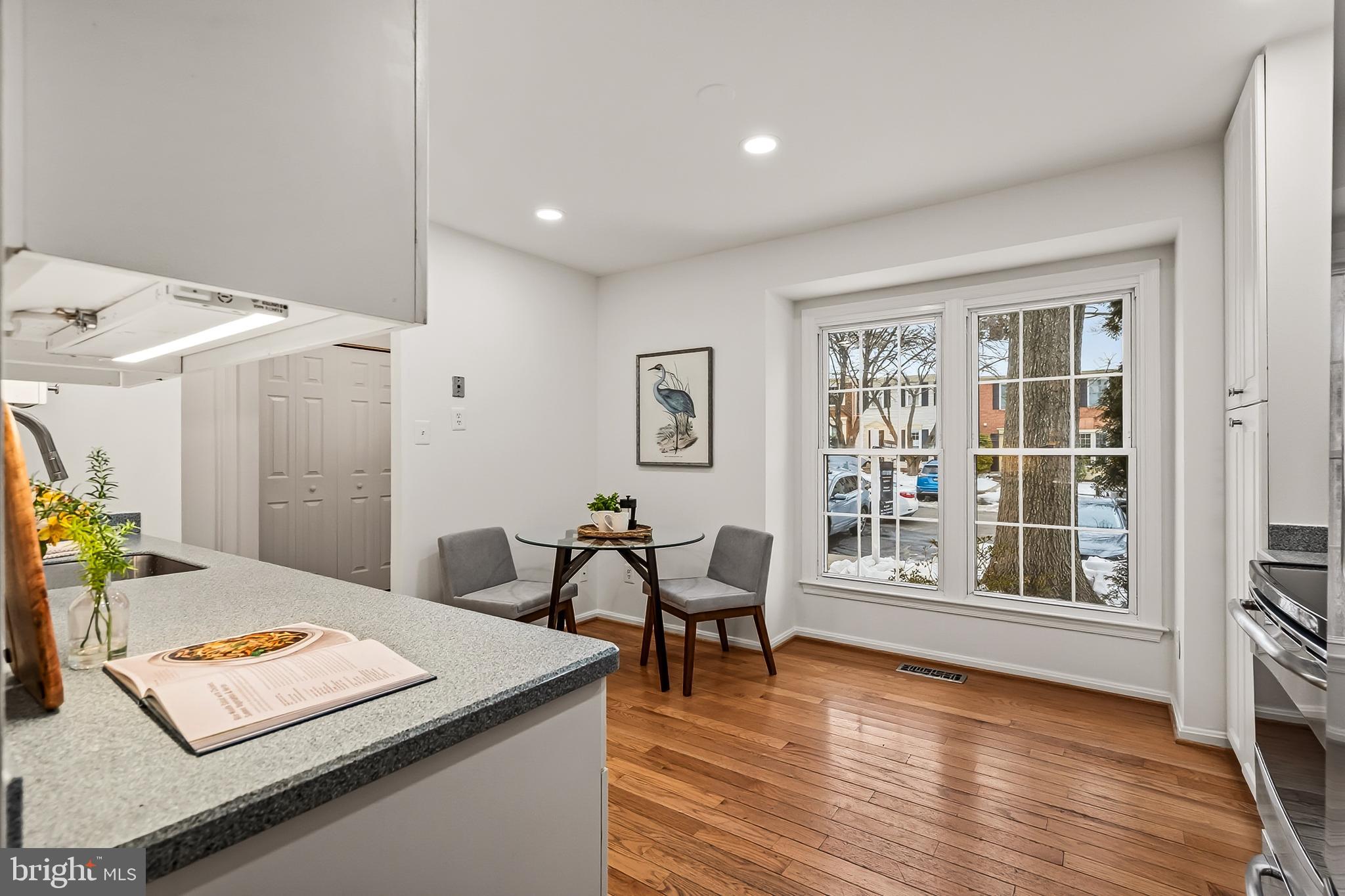 COUNTRY CREEK - Residential