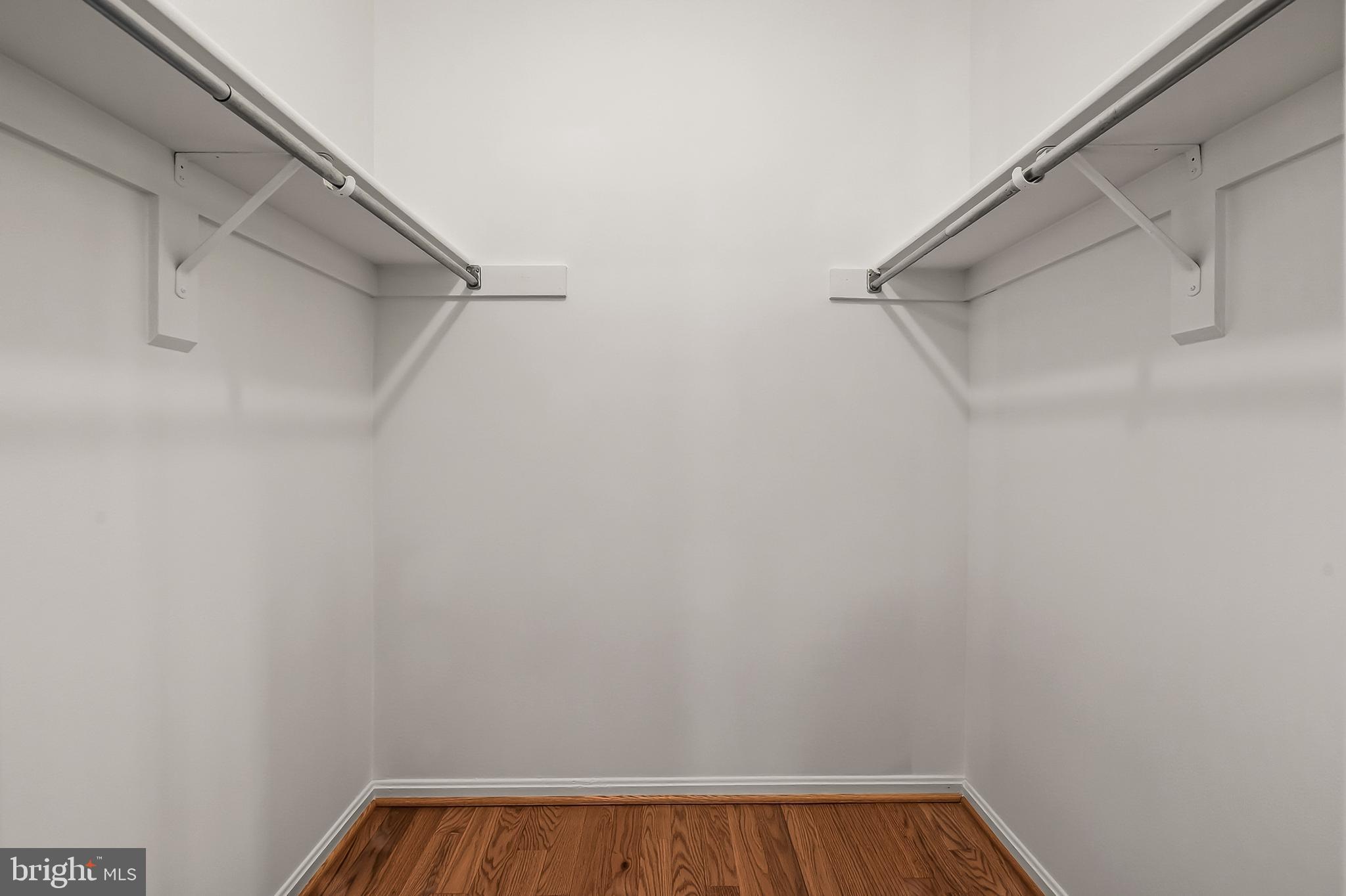 COUNTRY CREEK - Residential